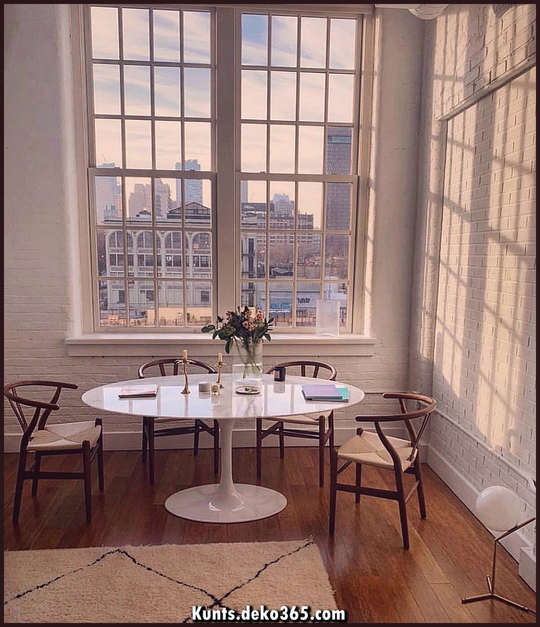 VICTORIA SACEANU on Instagram: “Morning light 💛”
